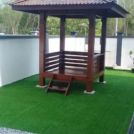 Jauzara Homestay Berkolam Renang Port Dickson Exterior photo